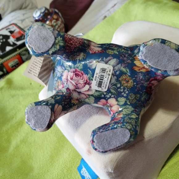 Vintage Porcelain Patchwork Puppy by Joan Baker - Picture 7 of 11